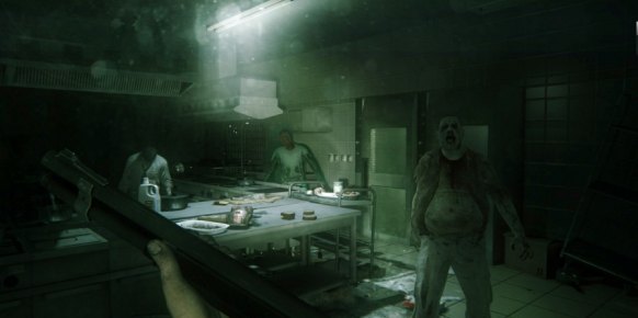 Los efectos de iluminación (como los destellos en la imagen) ayudan a disimular un apartado gráfico con ciertos defectos, pero que aún así sabe ambientar las situaciones.