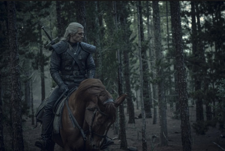 La serie The Witcher muestra nuevas fotos de los protagonistas y a un misterioso monstruo